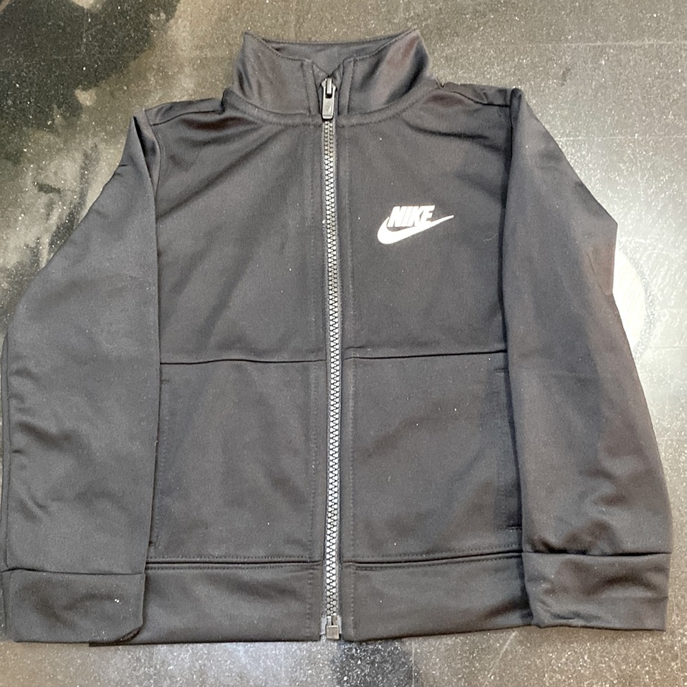 Nike boys set